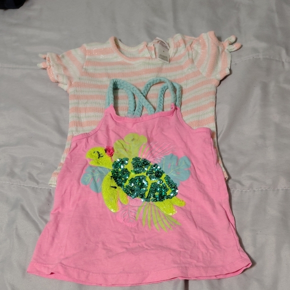 Pink Tank Top with Turtle Design - Picture 4 of 5